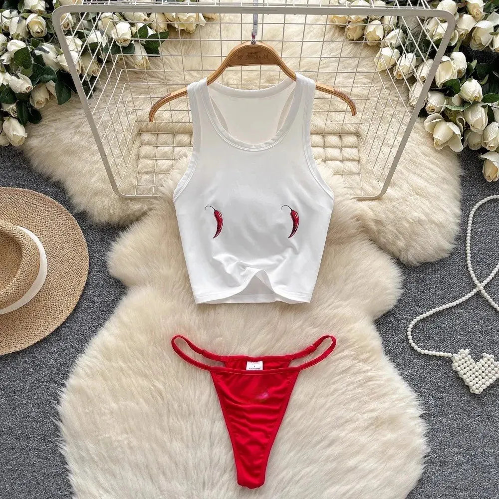 Ensemble de maillot de bain deux pièces Foamlina pour femme : haut style débardeur sans manches à motifs et bas bikini triangle.